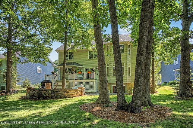 2047 Arbor Meadows Drive, Dewitt, MI 48820