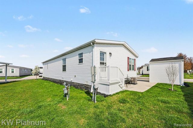 57512 Mill Point Road, Lenox, MI 48048