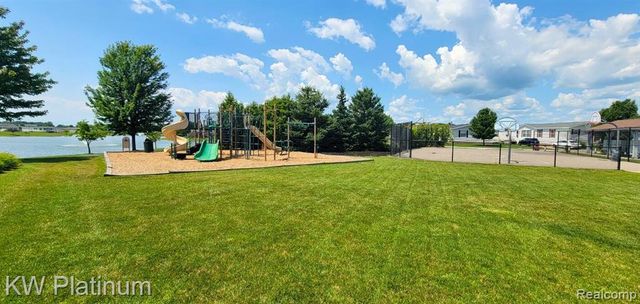 57512 Mill Point Road, Lenox, MI 48048