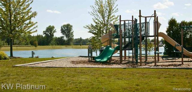 57512 Mill Point Road, Lenox, MI 48048