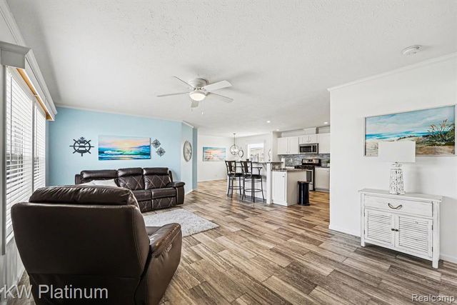 57512 Mill Point Road, Lenox, MI 48048