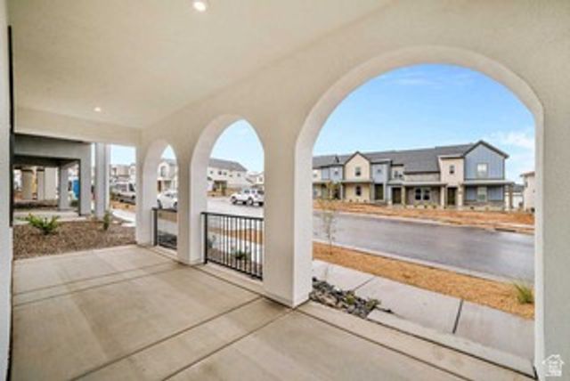 5651 S GARNET DR, St. George, UT 84790
