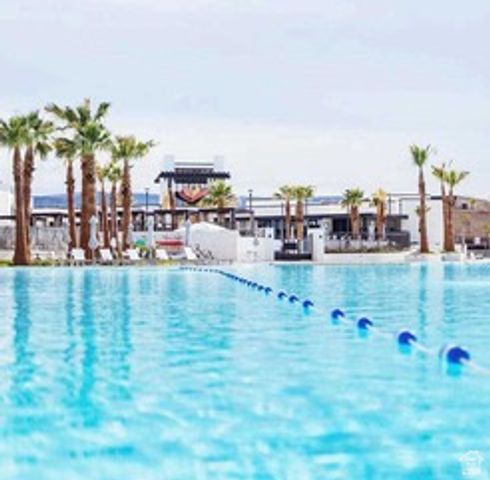 5651 S GARNET DR, St. George, UT 84790