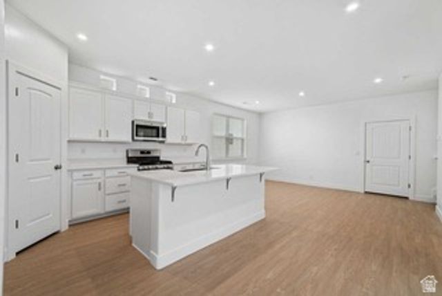 5651 S GARNET DR, St. George, UT 84790