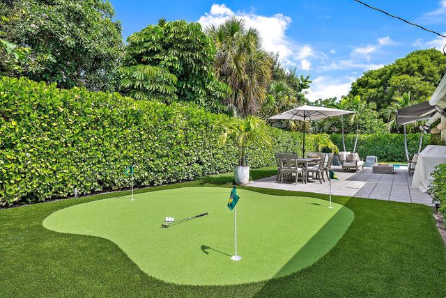 8001 Arlington Place, West Palm Beach, FL 33405