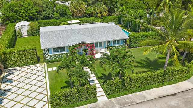 8001 Arlington Place, West Palm Beach, FL 33405