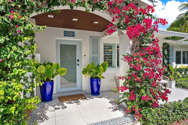 8001 Arlington Place, West Palm Beach, FL 33405