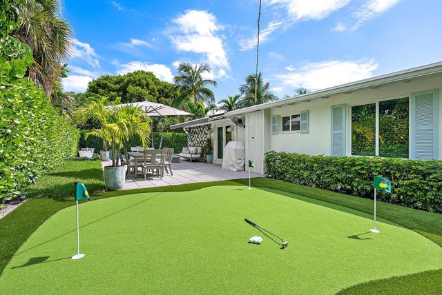 8001 Arlington Place, West Palm Beach, FL 33405