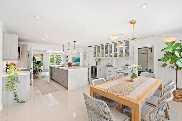 8001 Arlington Place, West Palm Beach, FL 33405