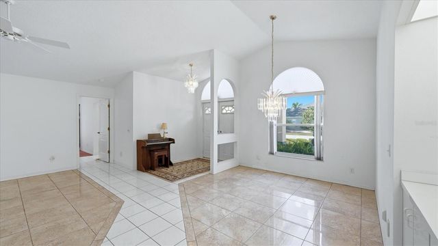 6157 55TH AVENUE CIRCLE E, Bradenton, FL 34203