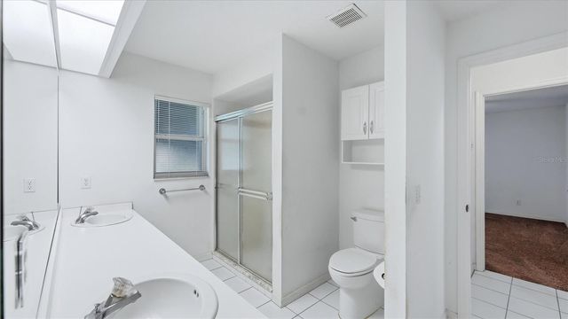 6157 55TH AVENUE CIRCLE E, Bradenton, FL 34203