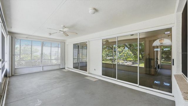 6157 55TH AVENUE CIRCLE E, Bradenton, FL 34203