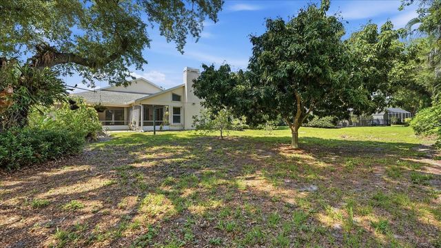 6157 55TH AVENUE CIRCLE E, Bradenton, FL 34203