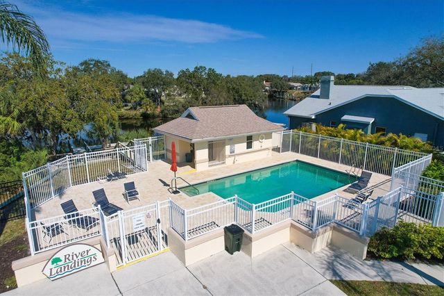 6157 55TH AVENUE CIRCLE E, Bradenton, FL 34203