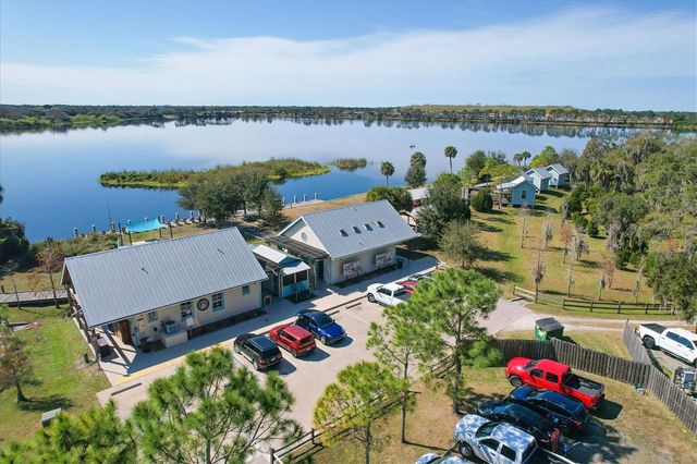 6157 55TH AVENUE CIRCLE E, Bradenton, FL 34203