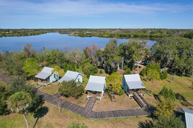 6157 55TH AVENUE CIRCLE E, Bradenton, FL 34203