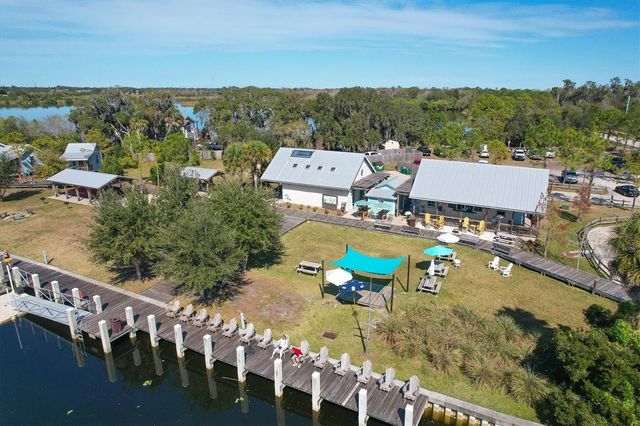 6157 55TH AVENUE CIRCLE E, Bradenton, FL 34203