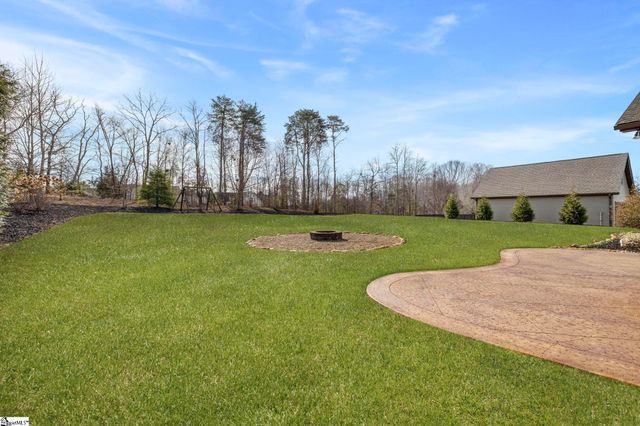 79 Rising Meadow Lane, Taylors, SC 29687