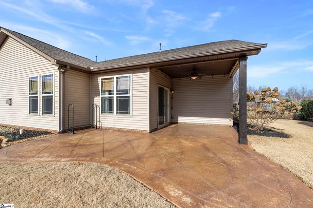 79 Rising Meadow Lane, Taylors, SC 29687