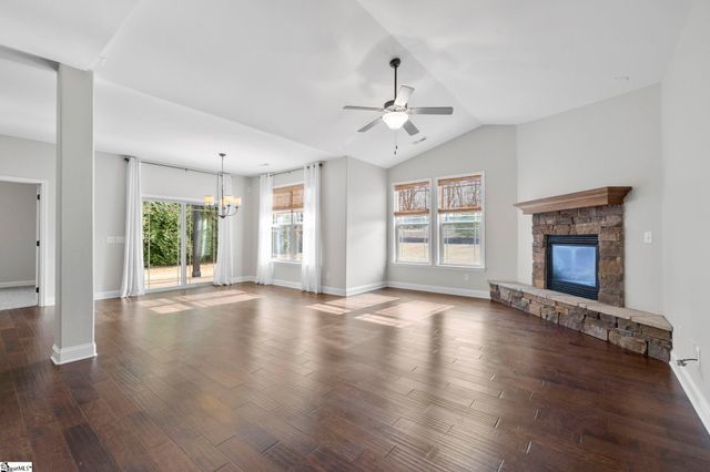 79 Rising Meadow Lane, Taylors, SC 29687