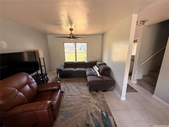 92-1235 Panana Street 32, Kapolei, HI 96707