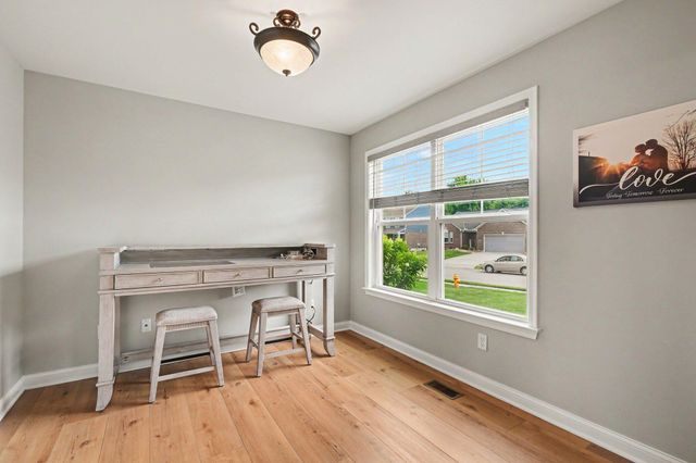 2423 Treetop Lane, Hebron, KY 41048