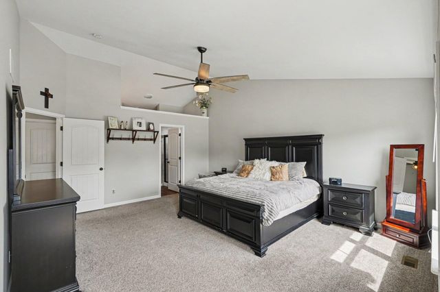 2423 Treetop Lane, Hebron, KY 41048