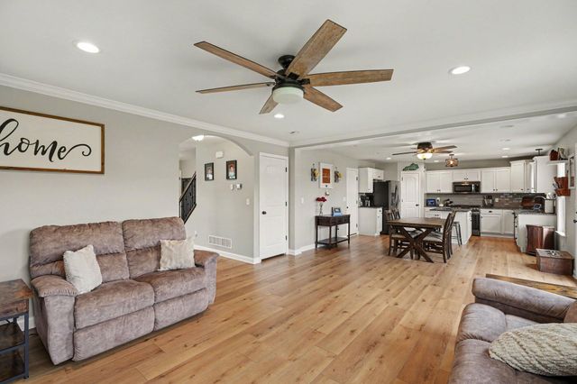 2423 Treetop Lane, Hebron, KY 41048