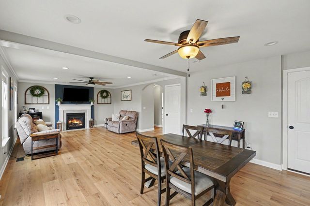 2423 Treetop Lane, Hebron, KY 41048