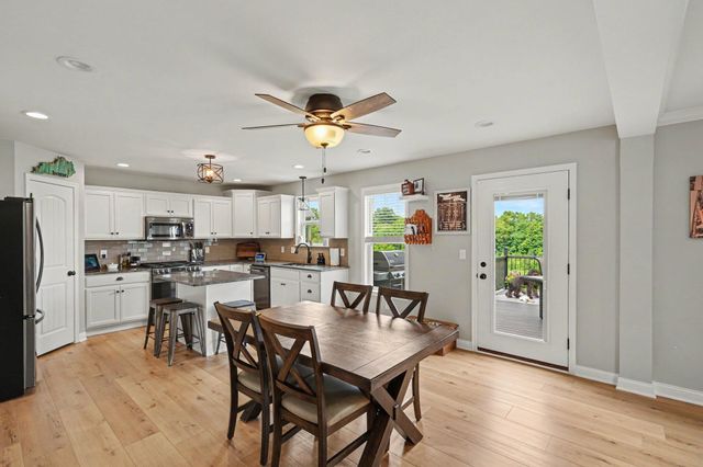 2423 Treetop Lane, Hebron, KY 41048