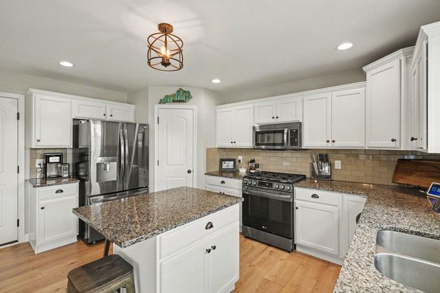 2423 Treetop Lane, Hebron, KY 41048