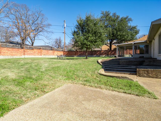 5819 Mount Rockwood Circle, Waco, TX 76710