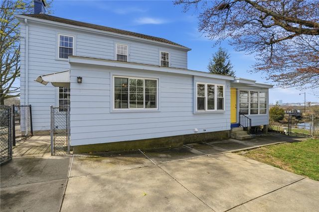 680 Veterans Memorial Parkway, East Providence, RI 02914