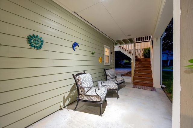 222 Oak Road Road, Clear Lake Shores, TX 77565