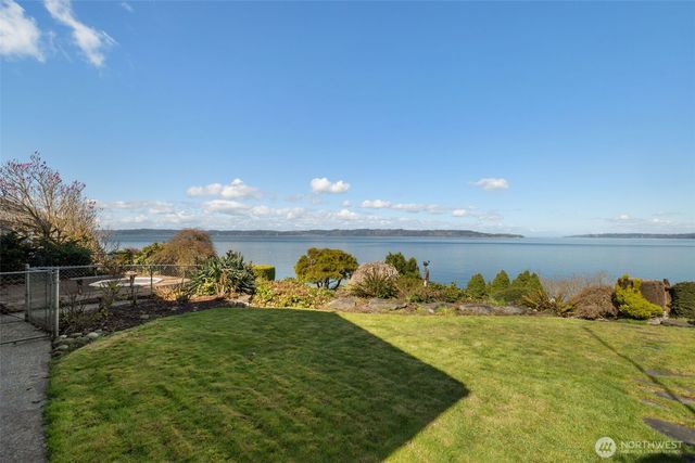 29903 Marine View Dr SW, Federal Way, WA 98023