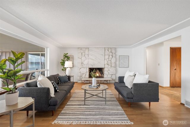 29903 Marine View Dr SW, Federal Way, WA 98023