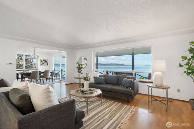 29903 Marine View Dr SW, Federal Way, WA 98023