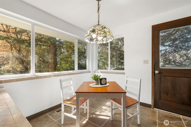 29903 Marine View Dr SW, Federal Way, WA 98023