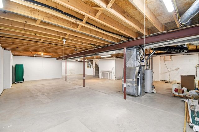 32 Sotheby Drive, Greece, NY 14626