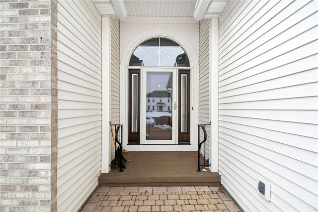 32 Sotheby Drive, Greece, NY 14626