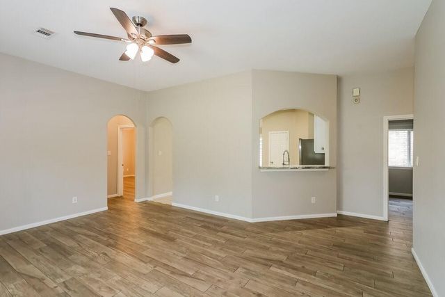 12103 Lakewood Villa Drive, Tomball, TX 77377