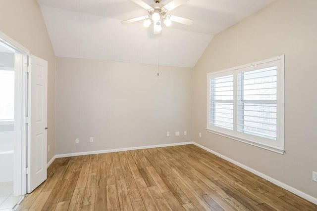 12103 Lakewood Villa Drive, Tomball, TX 77377
