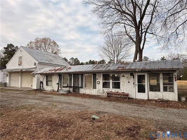 20525 Point Eastern Dr, Ruther Glen, VA 22546