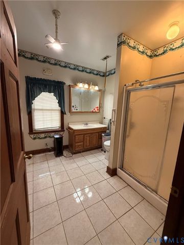 20525 Point Eastern Dr, Ruther Glen, VA 22546