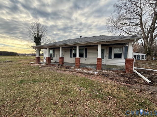 20525 Point Eastern Dr, Ruther Glen, VA 22546