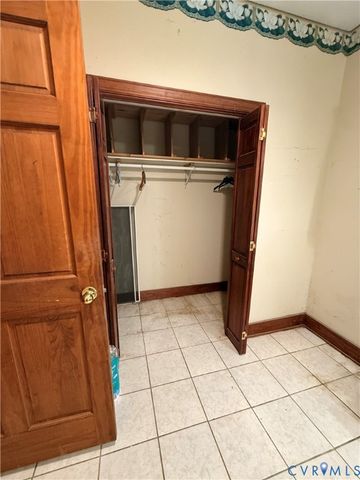 20525 Point Eastern Dr, Ruther Glen, VA 22546