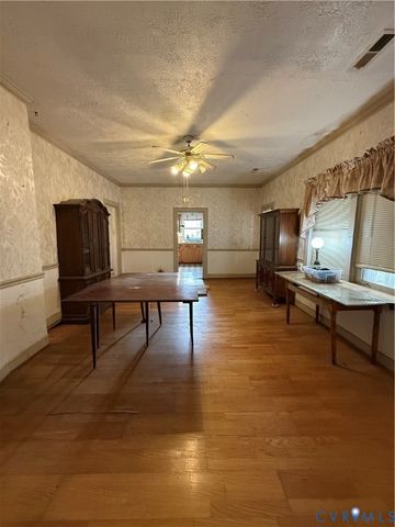 20525 Point Eastern Dr, Ruther Glen, VA 22546