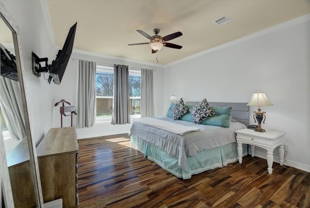 326 Polar Bear Trail, Crosby, TX 77532