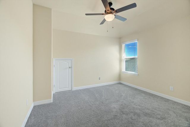 326 Polar Bear Trail, Crosby, TX 77532