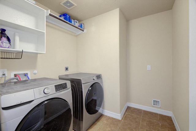 326 Polar Bear Trail, Crosby, TX 77532